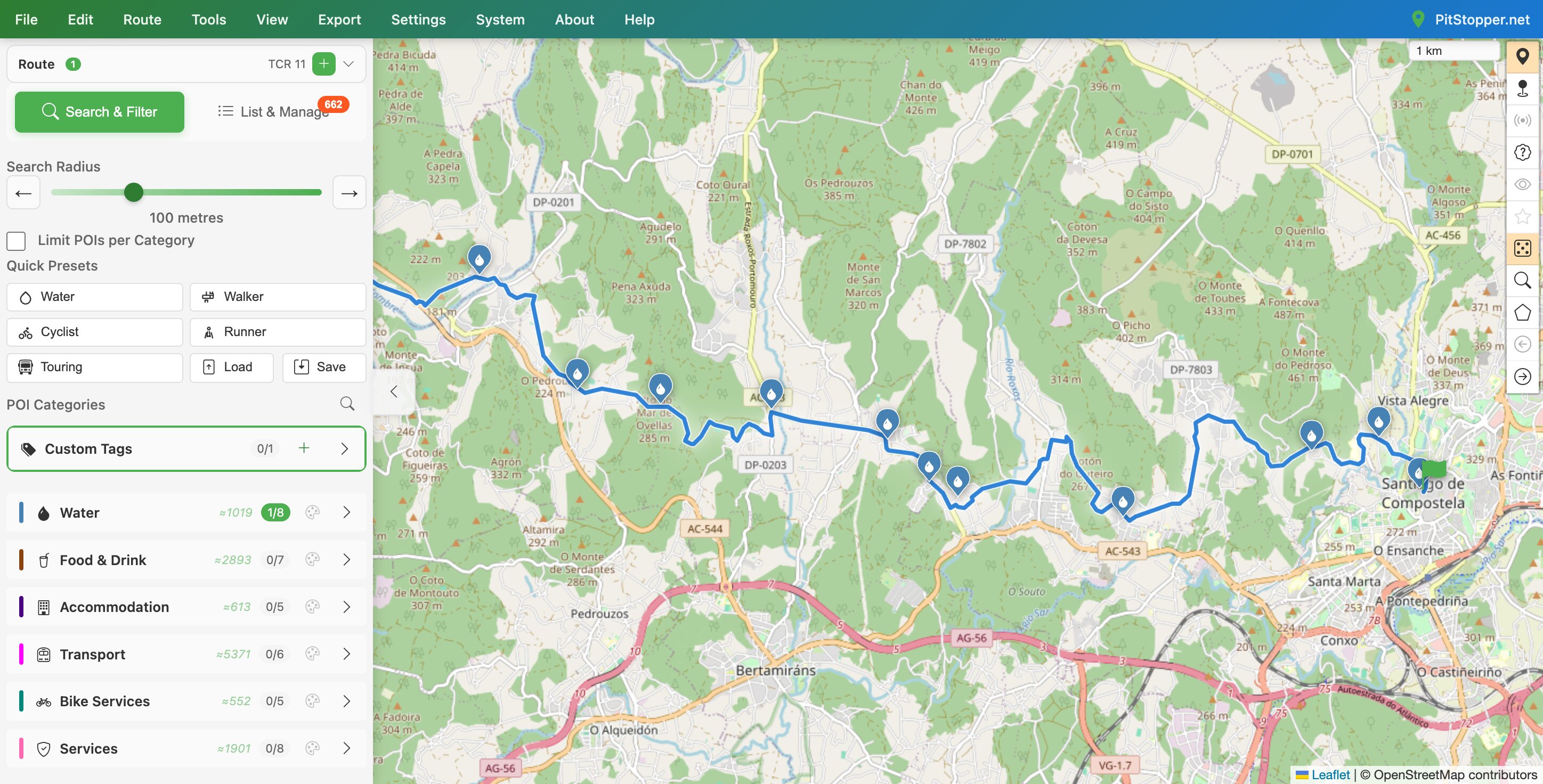 Zoomed map of the route leaving Santiago de Compostela with individual drinking water markers along the line
